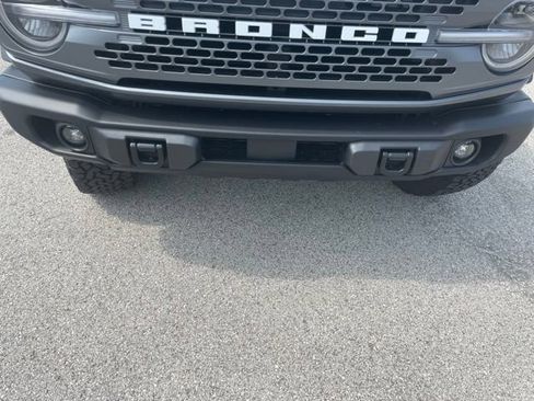 Used 2025 Ford Bronco Badlands AWD/4WD image 4