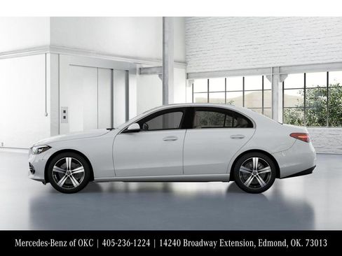 Used 2025 Mercedes-Benz C 300 4MATIC Sedan image 34