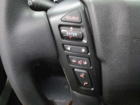 New 2025 Nissan Frontier SV image 19