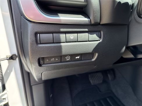 New 2026 Nissan Rogue SV FWD image 19
