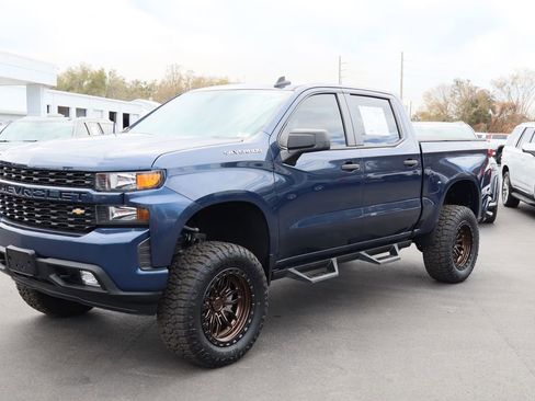 Used 2021 Chevrolet Silverado 1500 Custom image 4