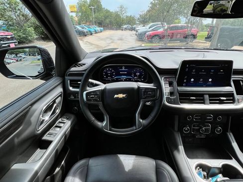 Used 2023 Chevrolet Tahoe LT w/ Luxury Package AWD/4WD image 11