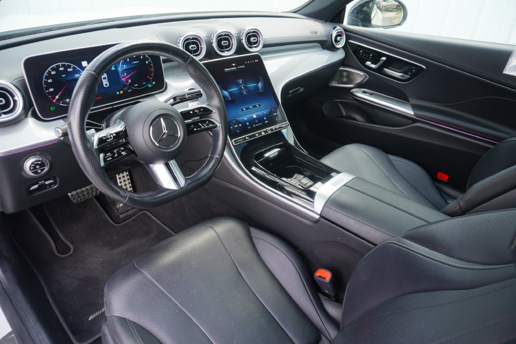 Used 2024 Mercedes-Benz CLE 300 4MATIC Coupe image 11