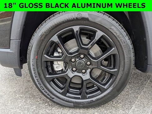 New 2026 Jeep Compass Latitude image 2