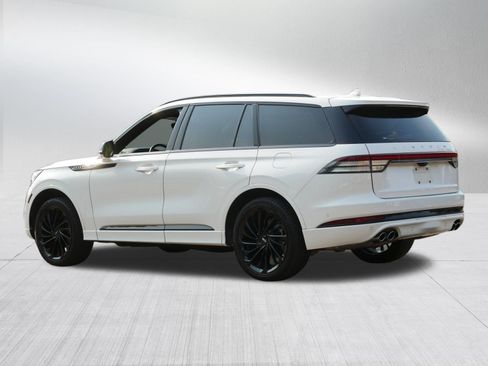 Used 2023 Lincoln Aviator Reserve w/ Jet Package AWD/4WD image 5