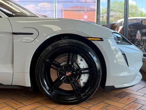 Used 2021 Porsche Taycan Turbo w/ Premium Package AWD/4WD image 10