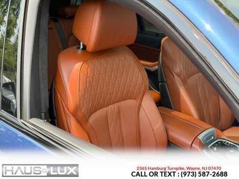 Used 2022 BMW X5 xDrive45e w/ M Sport Package AWD/4WD image 3
