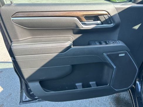 Used 2023 Chevrolet Silverado 1500 RST w/ Convenience Package II AWD/4WD image 11