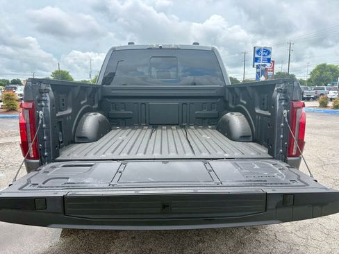 Used 2026 Ford F150 Raptor AWD/4WD image 18