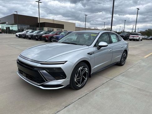 New 2026 Hyundai Sonata SEL FWD image 4