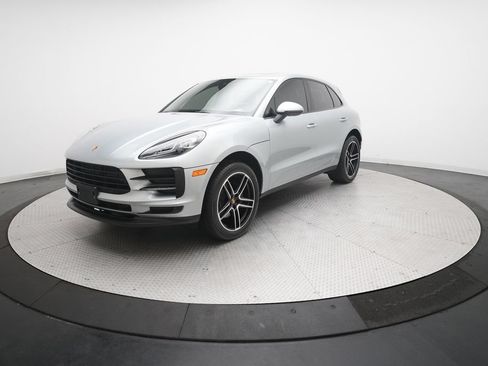 Used 2020 Porsche Macan AWD/4WD image 1