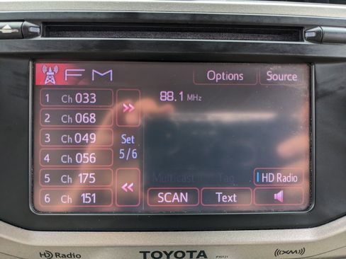 Used 2013 Toyota 4Runner Limited image 27