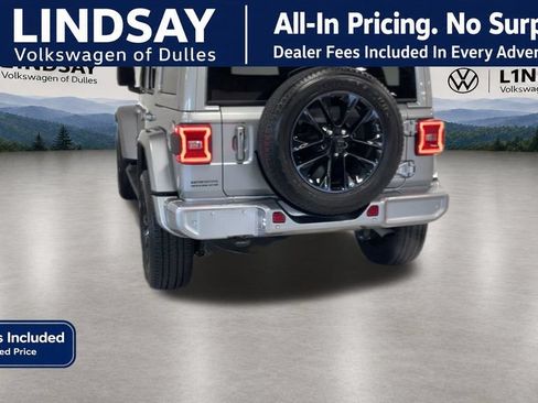 Used 2021 Jeep Wrangler Unlimited Sahara AWD/4WD image 9