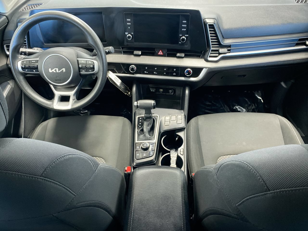 Certified 2023 Kia Sportage LX AWD/4WD image 31