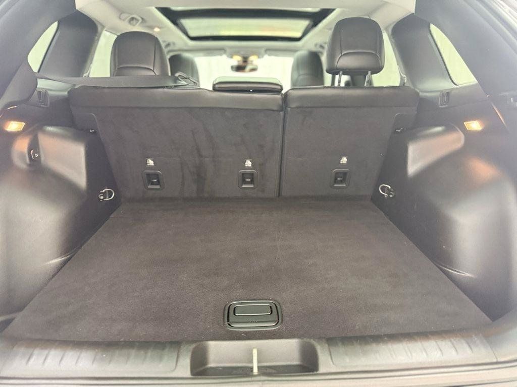 Used 2019 Jeep Cherokee Limited AWD/4WD image 27