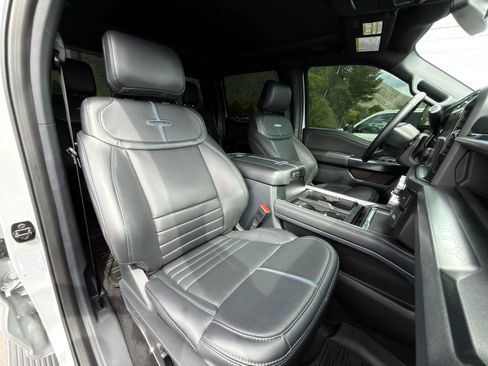 Used 2025 Ford F350 Platinum AWD/4WD image 11