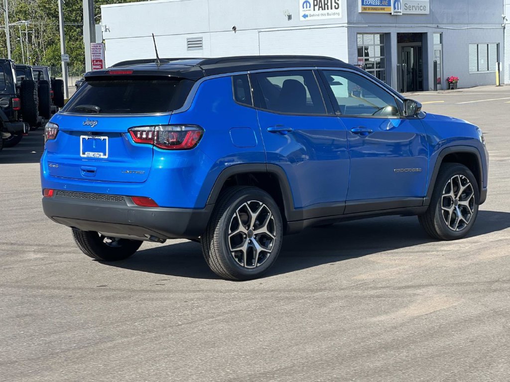 Used 2026 Jeep Compass Limited AWD/4WD image 6