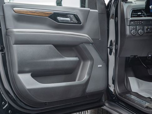 New 2026 Chevrolet Suburban High Country AWD/4WD image 45