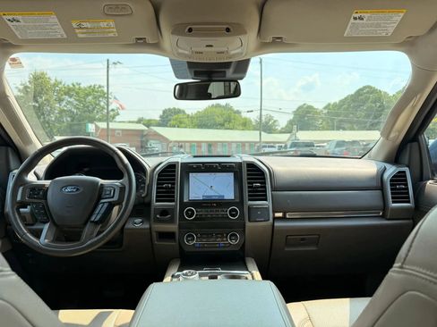 Used 2020 Ford Expedition XLT w/ Equipment Group 202A RWD image 15