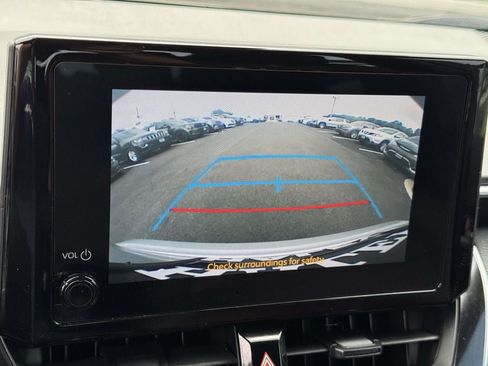 Used 2024 Toyota Corolla SE FWD image 4