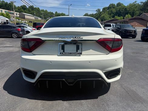 Used 2018 Maserati GranTurismo Sport RWD image 14