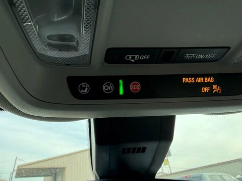 Used 2020 Chevrolet Equinox LT image 18