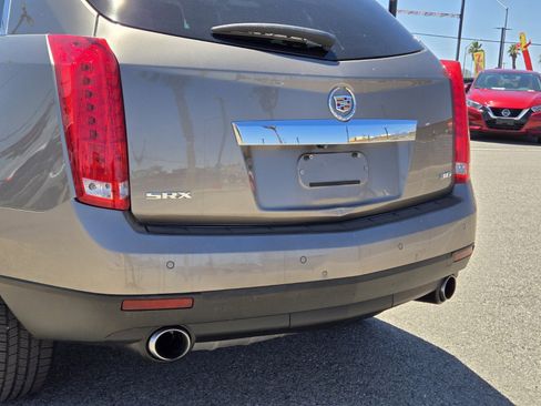Used 2012 Cadillac SRX Luxury FWD image 4