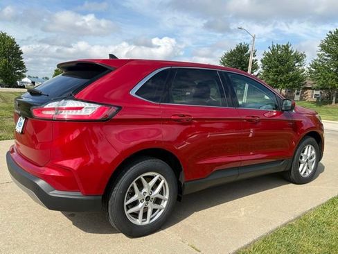 Certified 2023 Ford Edge SEL w/ Convenience Package AWD/4WD image 4