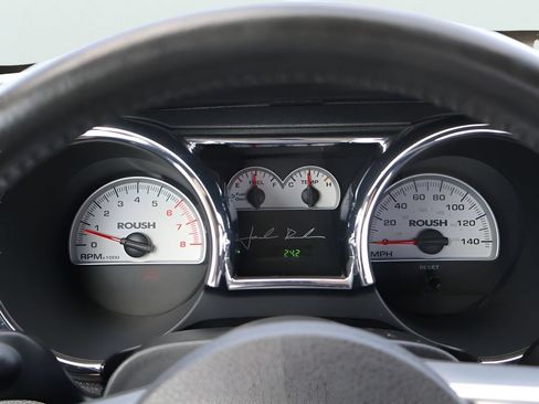 Used 2005 Ford Mustang GT RWD image 41