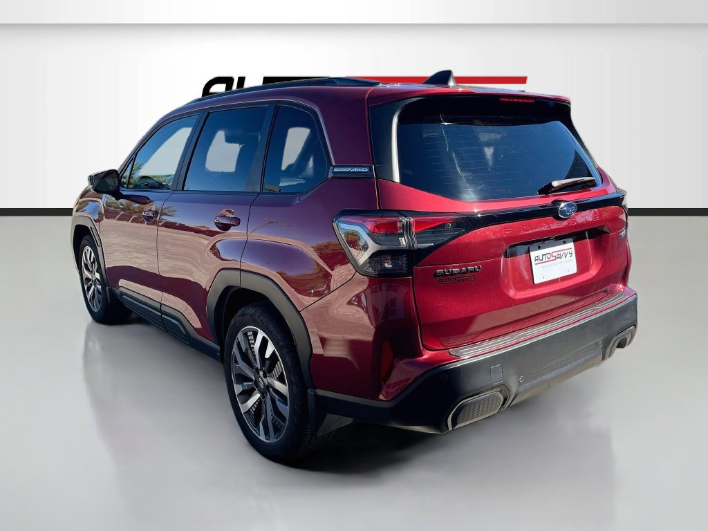 Used 2025 Subaru Forester Touring AWD/4WD image 5