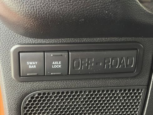 Used 2012 Jeep Wrangler Rubicon w/ PWR Convenience Group image 21