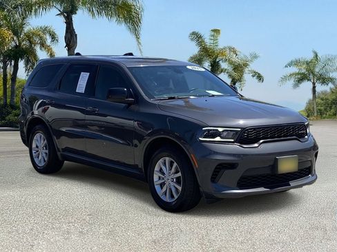 Used 2025 Dodge Durango GT RWD image 6