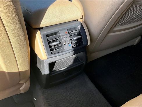 Used 2017 BMW X3 xDrive28i image 10