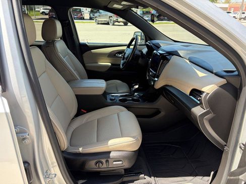 Used 2022 Chevrolet Traverse Premier w/ LPO, Floor Liner Package AWD/4WD image 28
