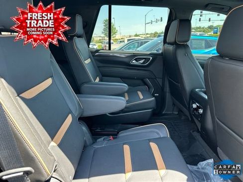Used 2024 GMC Yukon AT4 w/ AT4 Premium Package AWD/4WD image 8