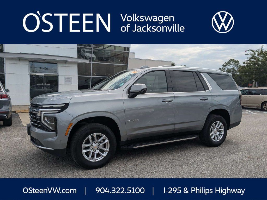 Used 2025 Chevrolet Tahoe LT AWD/4WD image 1