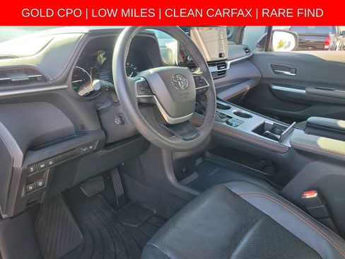 Used 2024 Toyota Sienna XSE w/ XSE Premium Package FWD image 20