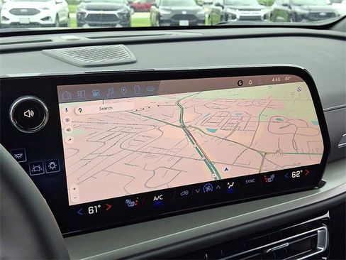 New 2025 Chevrolet Traverse LT w/ Enhanced Driving Package image 12