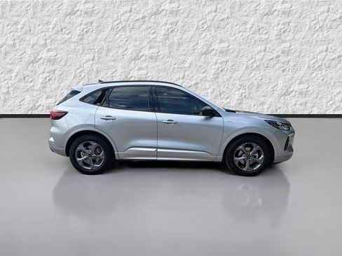 Used 2023 Ford Escape ST-Line w/ Tech Pack #1 FWD image 2