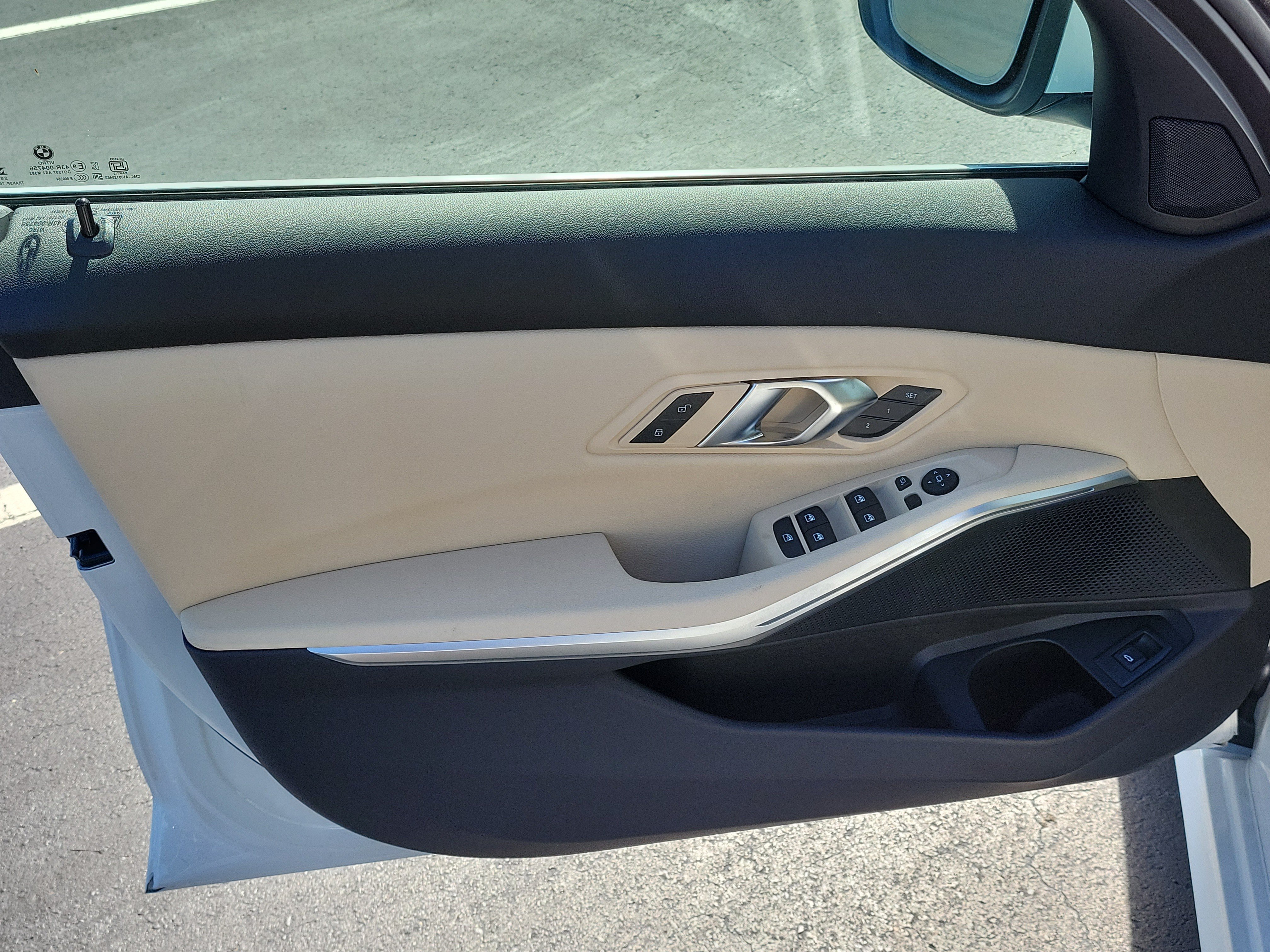 New 2026 BMW 330i xDrive Sedan w/ Premium Package AWD/4WD image 13