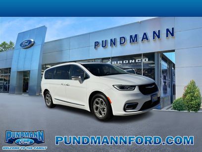 Used 2022 Chrysler Pacifica Limited