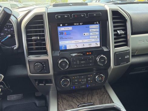 Used 2019 Ford F450 Lariat w/ Chrome Package AWD/4WD image 29