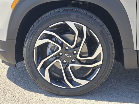 New 2026 Chevrolet TrailBlazer RS w/ Convenience Package FWD image 9