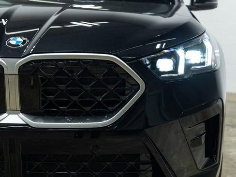 Certified 2025 BMW X2 xDrive28i w/ Technology Package image 10