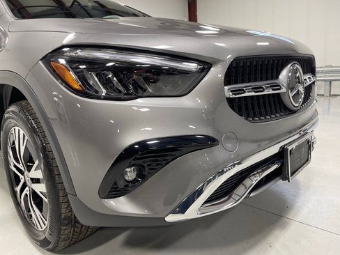 Used 2026 Mercedes-Benz GLA 250 4MATIC image 11