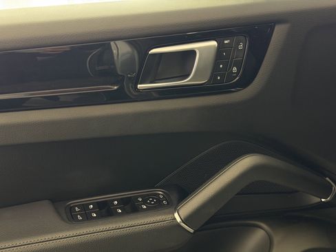 Certified 2023 Porsche Cayenne S image 14