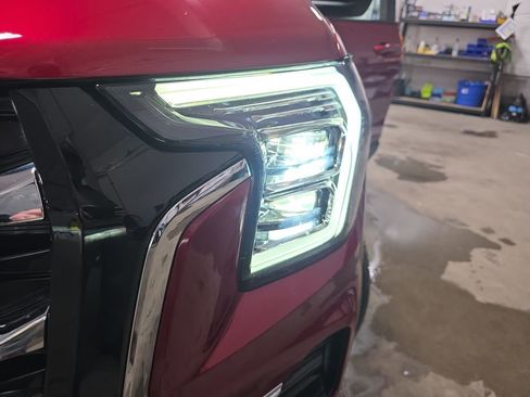 Certified 2025 GMC Terrain Elevation AWD/4WD image 31