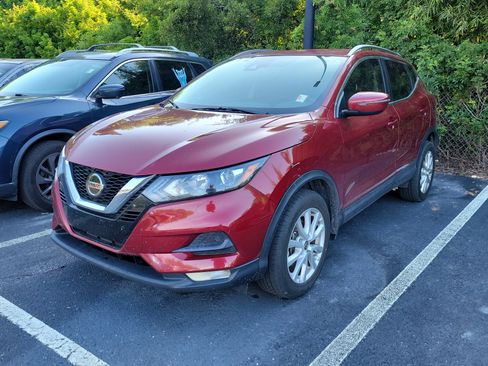 Used 2021 Nissan Rogue Sport SV FWD image 3