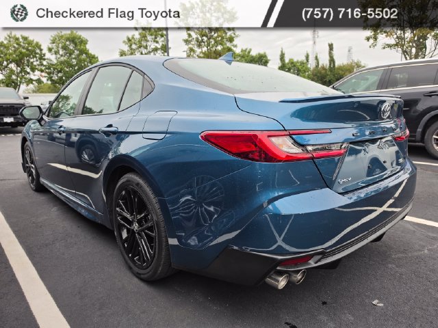 Used 2026 Toyota Camry SE w/ Convenience Package FWD image 4