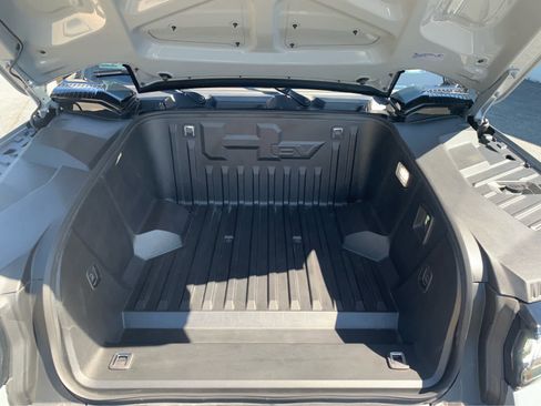 Used 2024 GMC Hummer EV 2X w/ Extreme Off-Road Package AWD/4WD image 10
